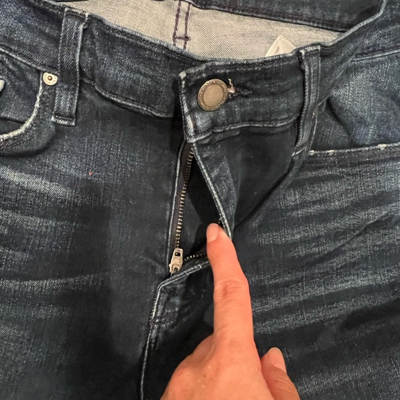 Hudson Nico mid rise supper skinny raw hem ankle jeans - Picture 14 of 15